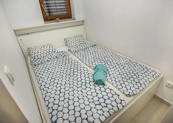 Malcic 2 By Interhome * ויר