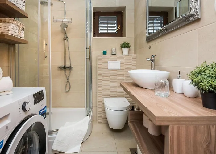 Malcic 2 By Interhome דירה