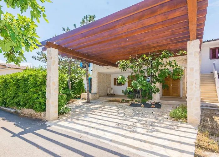 Malcic 2 By Interhome דירה